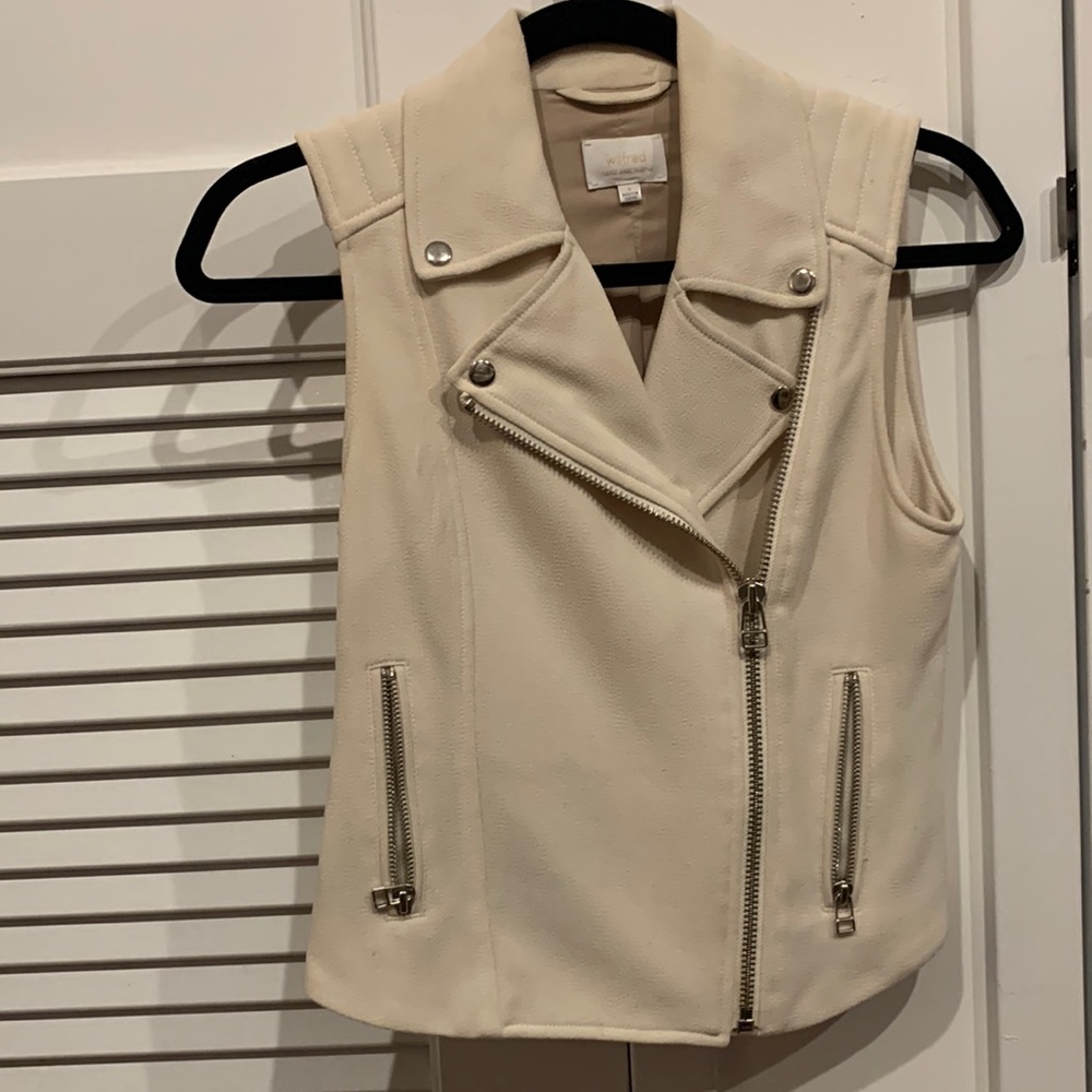 Aritzia Wilfred Moto Vest